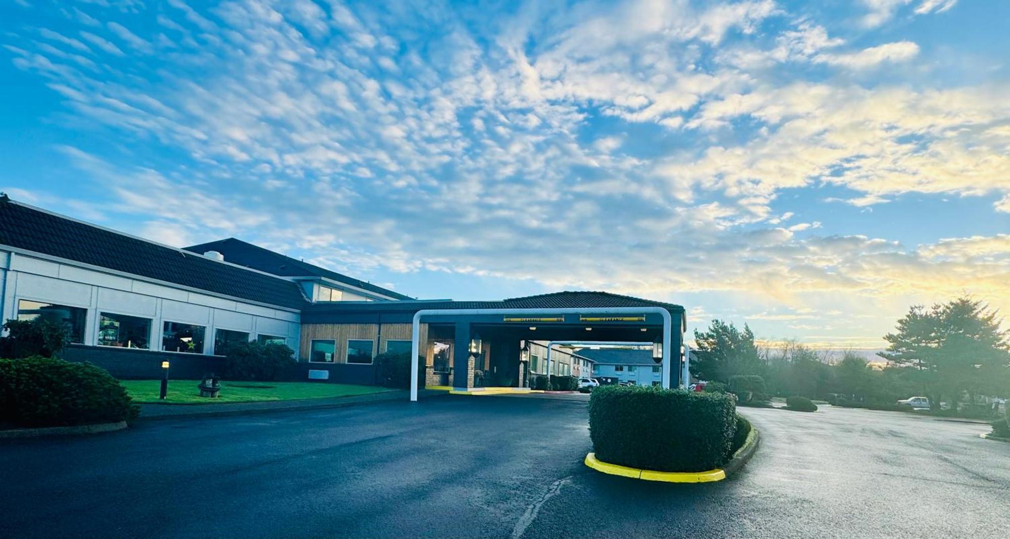 Shilo Inn Suites Tillamook Esterno foto